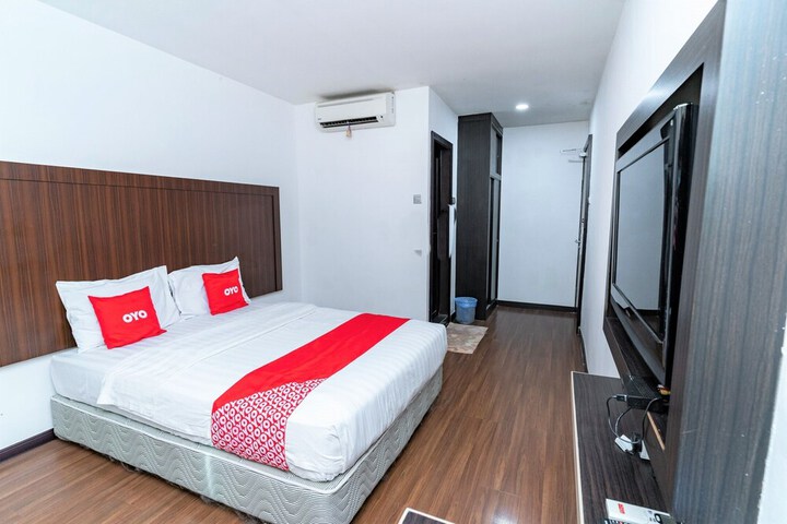 Room 8 of 25