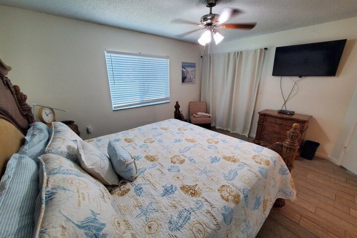 Room 3 of 33