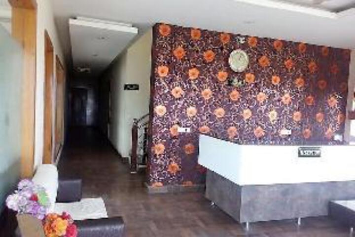 Hotel Interior 6 of 16