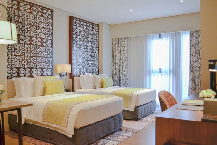 Room 3 of 34