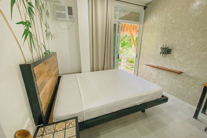 Room 4 of 30