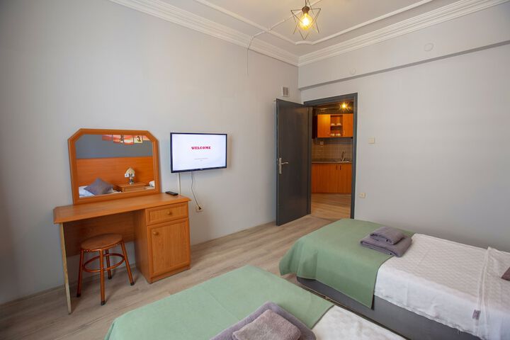 Room 19 of 83