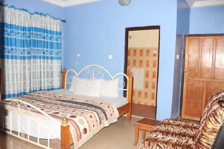 Room 9 of 24