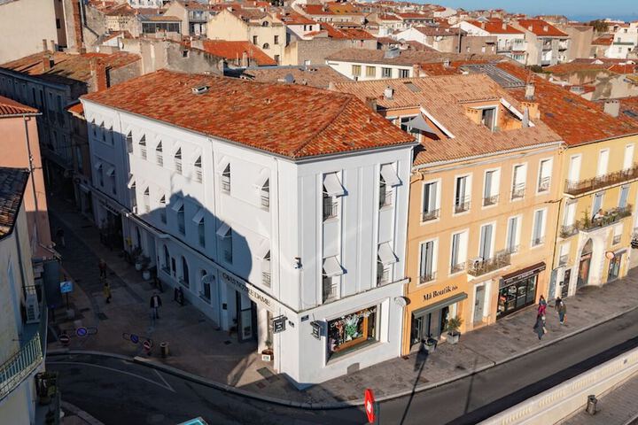 Hotel 59 of 61
