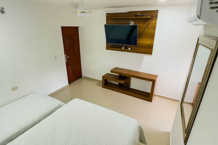 Room 6 of 31