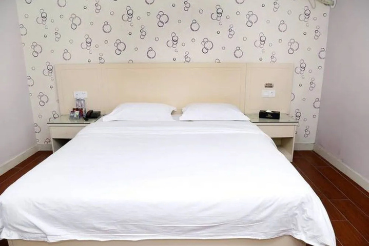 Room 3 of 11