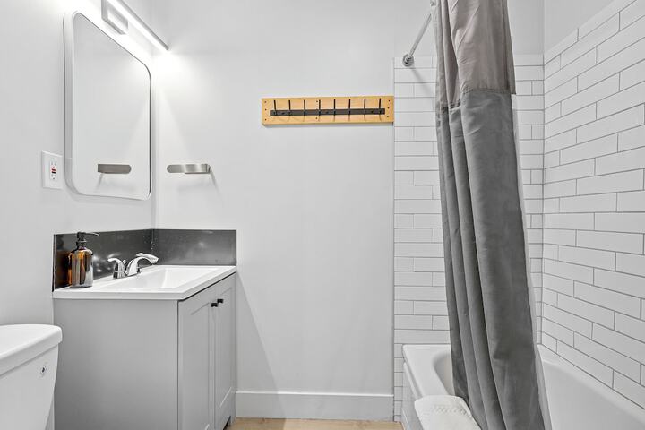 Room 90 of 173