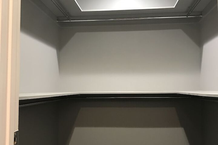 Room 18 of 43