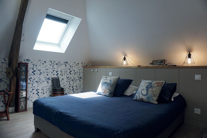 Room 11 of 25