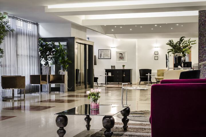 Lobby Photos