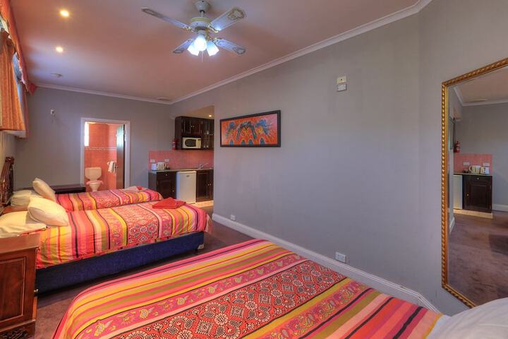 Room 15 of 156