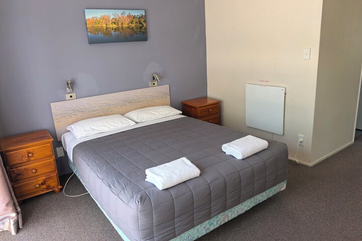 Room 15 of 76