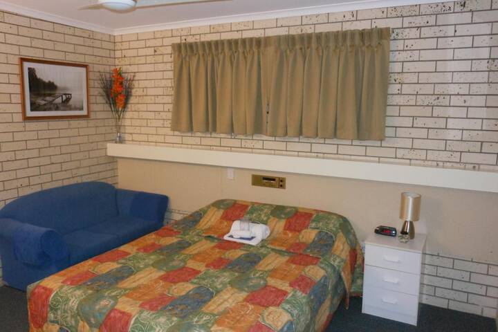 Room 11 of 43