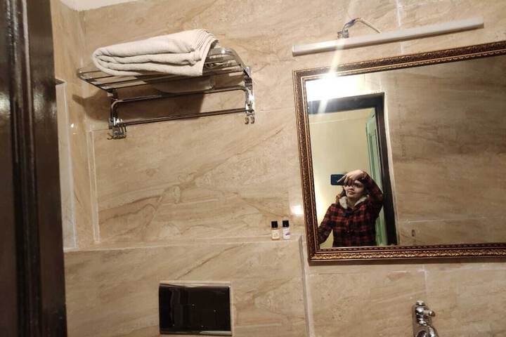 Room 10 of 15