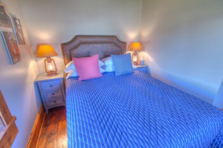 Room 36 of 51