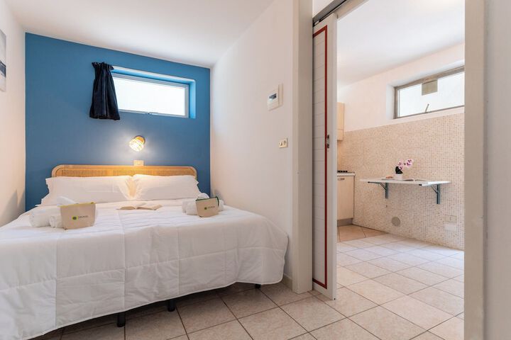 Room 14 of 91