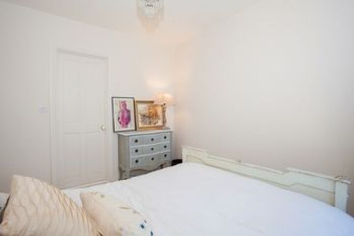 Room 8 of 19