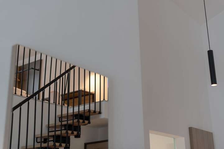 Room 45 of 172