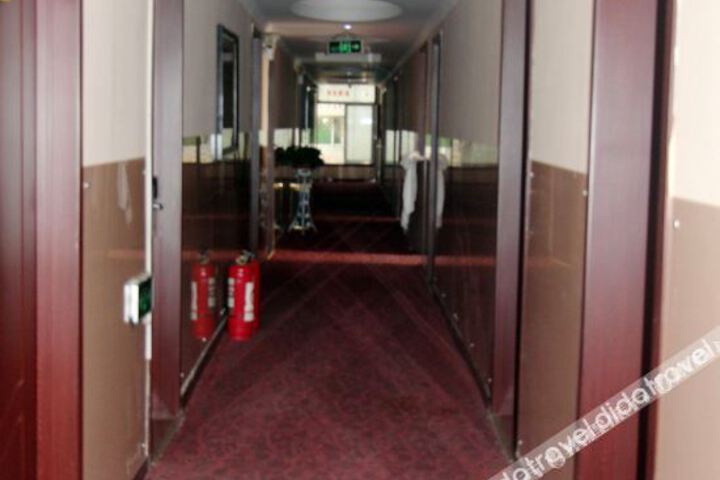 Hotel Interior 7 of 25