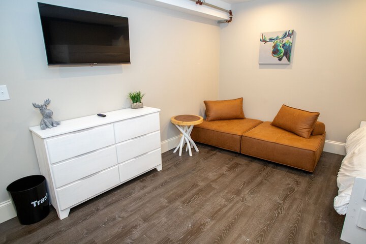 Room 68 of 140
