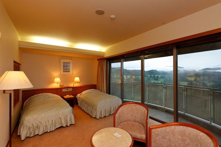 Room 2 of 14
