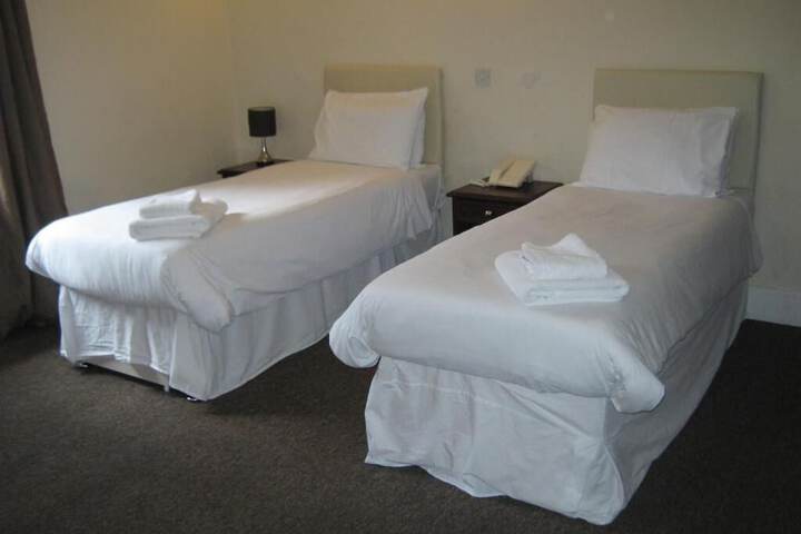 Room 7 of 35