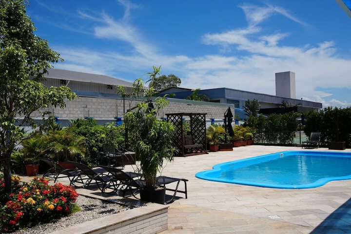 Pool 25 of 47