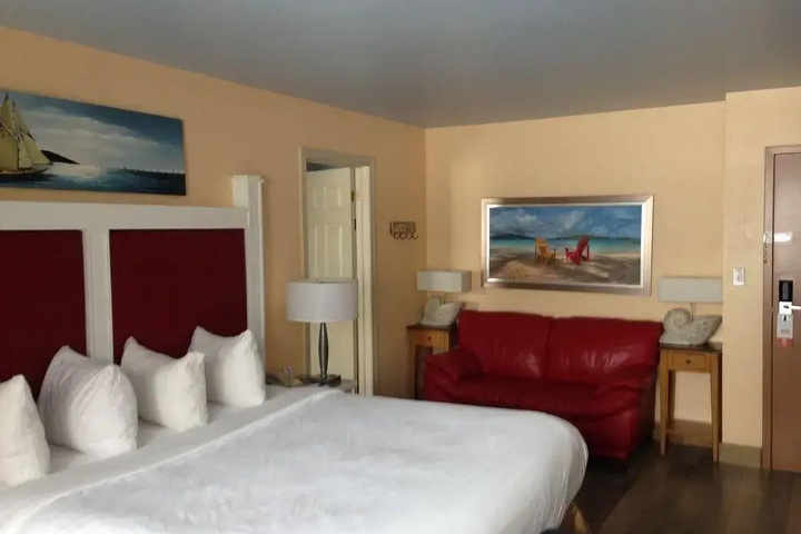 Room 2 of 9