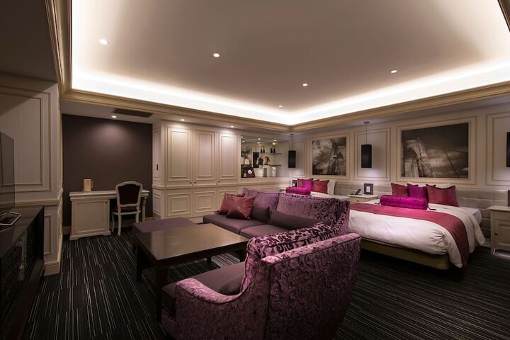 Room 8 of 59