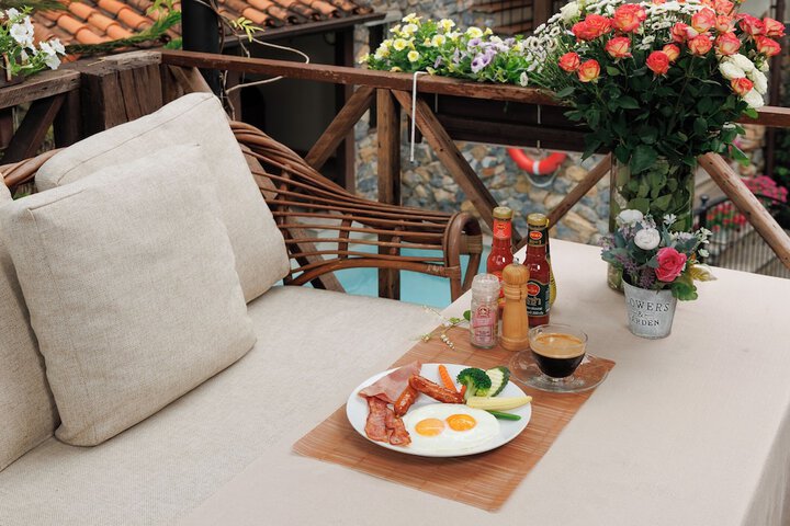 Breakfast/Coffee Service 156 of 193