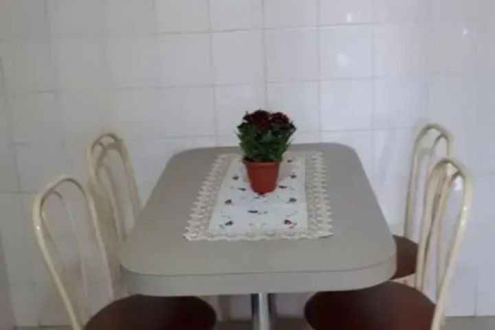 Room 3 of 9