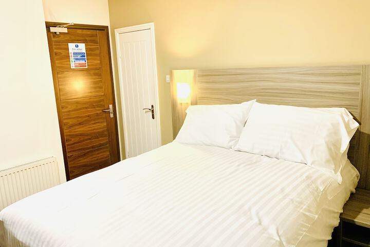 Room 15 of 31
