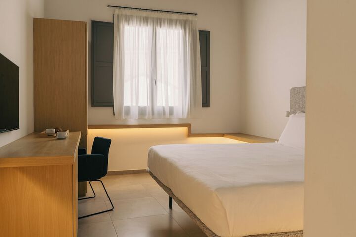 Room 19 of 66