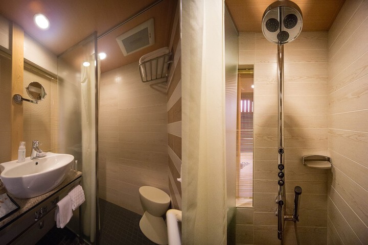 Bath Interior