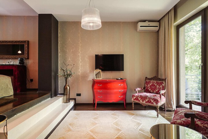Room 55 of 74