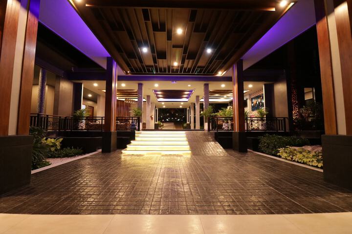 Hotel Interior 7 of 166