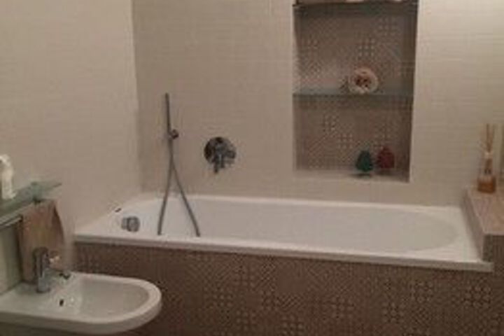 Room 2 of 13