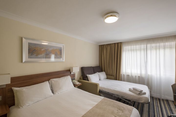 Room 8 of 95