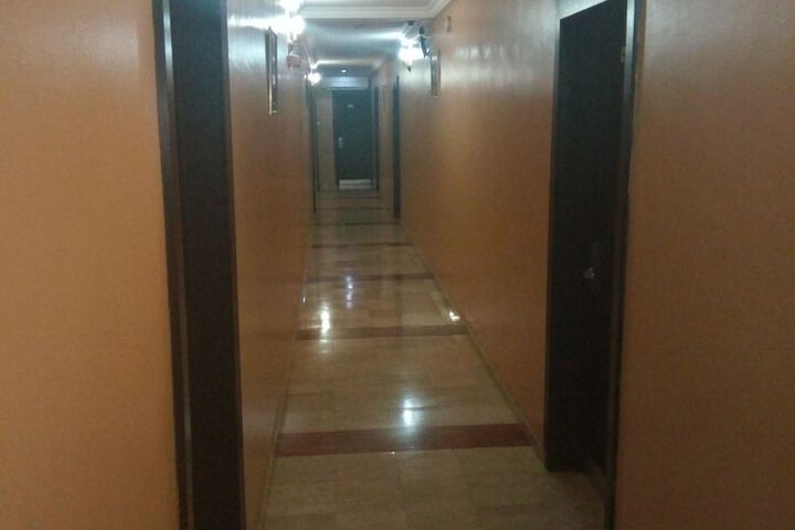 Ballroom/Hall 28 of 29