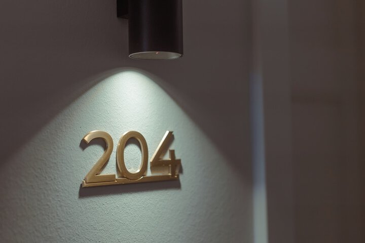 Room 12 of 49
