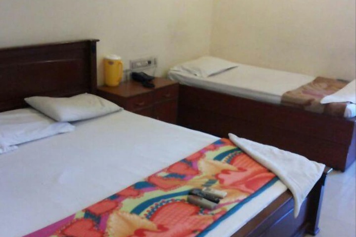 Room 6 of 7