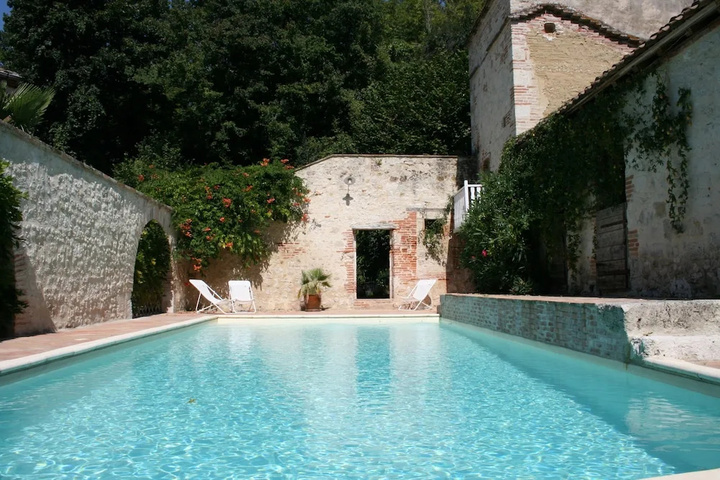 Pool 8 of 10