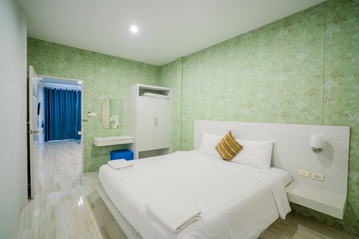 Room 25 of 135