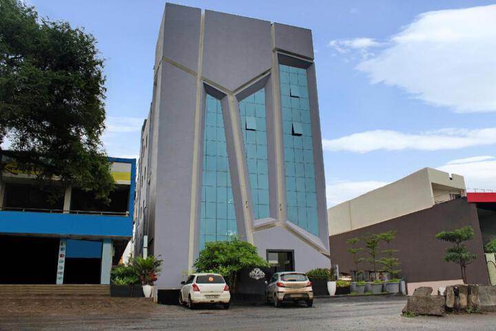 Capital O 47821 Piyush Inn