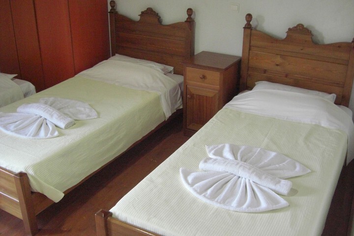 Room 19 of 84