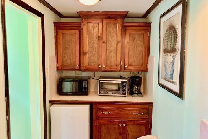 Private kitchenette