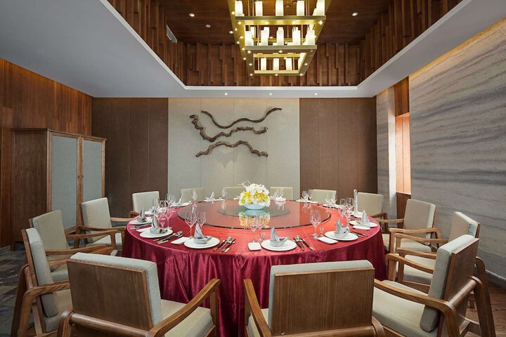 Dining 21 of 22