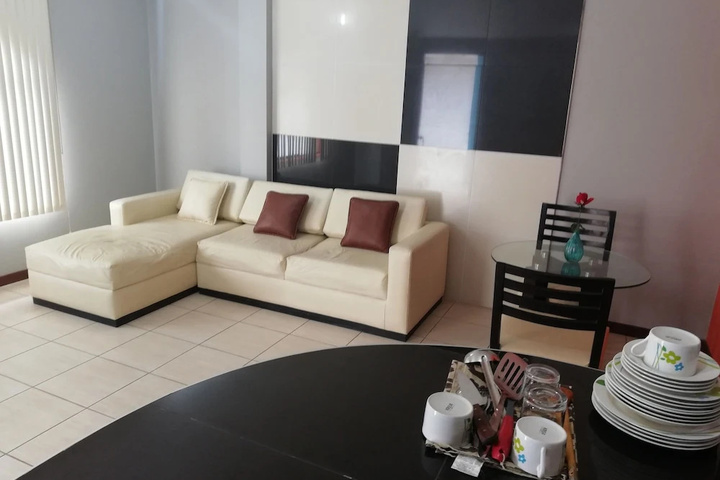 Room 12 of 20