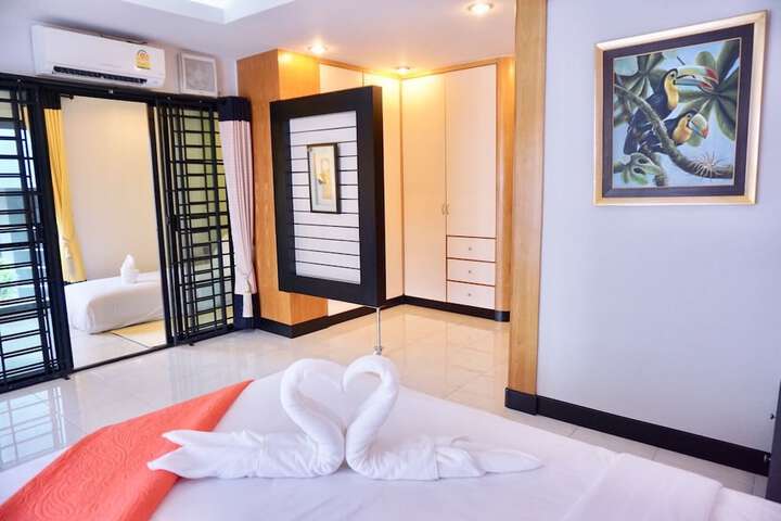 Room 19 of 167