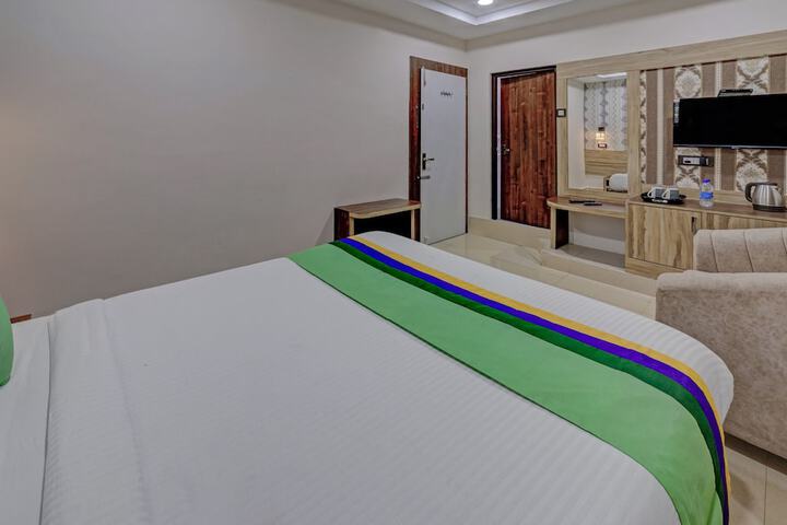 Room 10 of 41